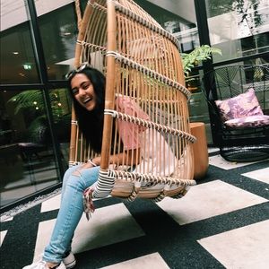 Meet your Posher, Amara